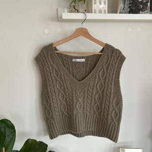 Zara oversize knit vest! 