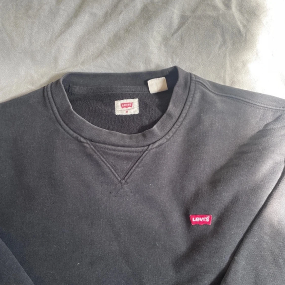 Svart tröja från Levi's - 90