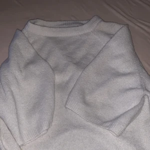 Stickad tröja - Från lager 157, storlek M men passar också S