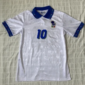 Baggio jersey Italien 94 - Baggio jersey strl. M. Italien bortaställ VM 1994