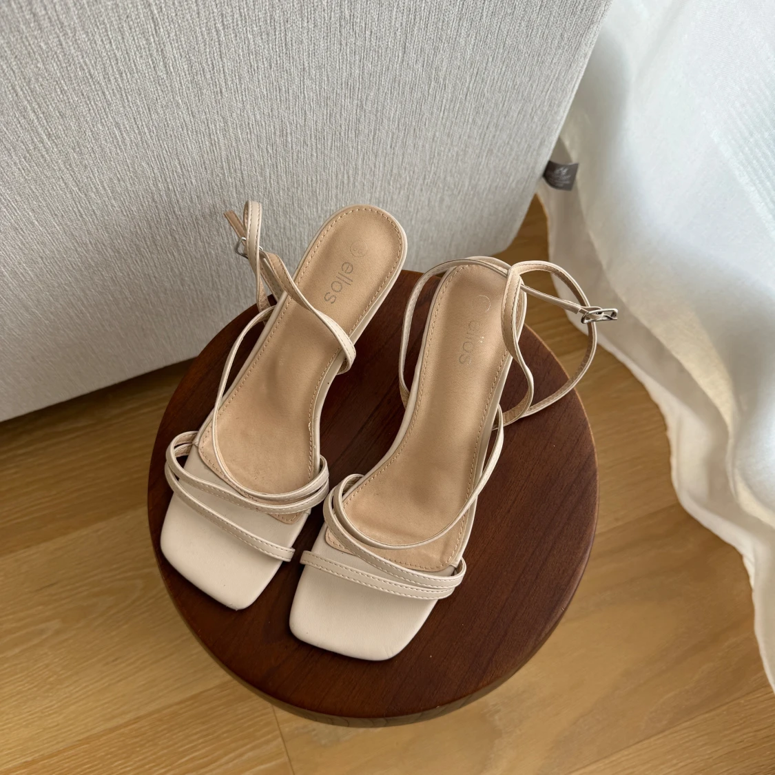 Beiga sandaletter  - 91