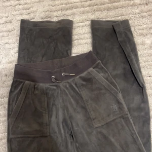 juicy byxor - så bra skick storlek xxs passar xs