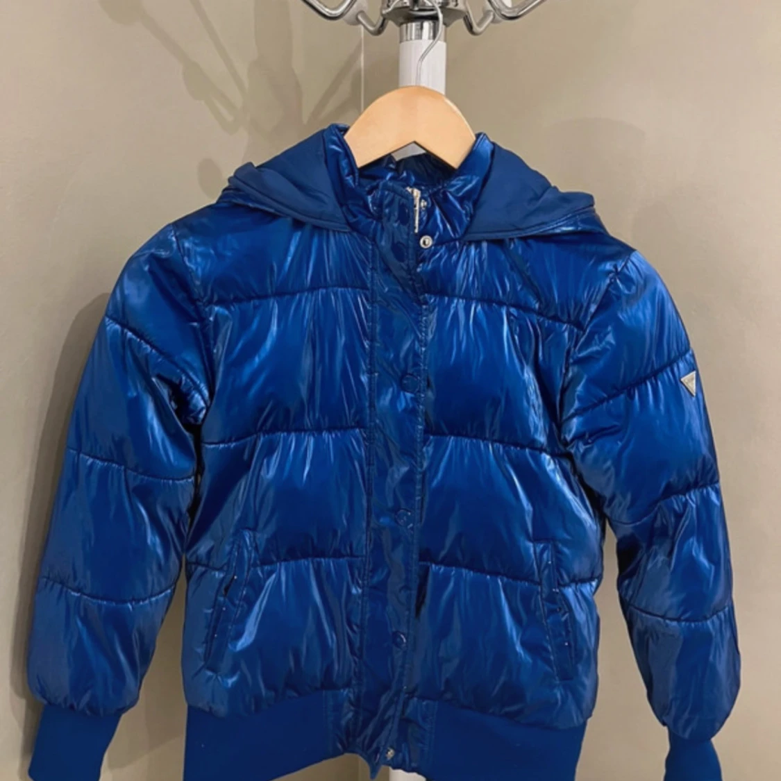 GUESS blå vinterjacka 