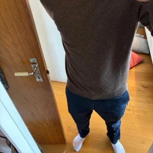 Gran sasso cashmere tröjan  - Säljer denna sjukt fina gran sasso cashmere tröja, jag köpte tröjan i februari men har bara använt den några fåtal gånger, tröjan är i topp skick Nypris: 2200kr Skick: 10/10