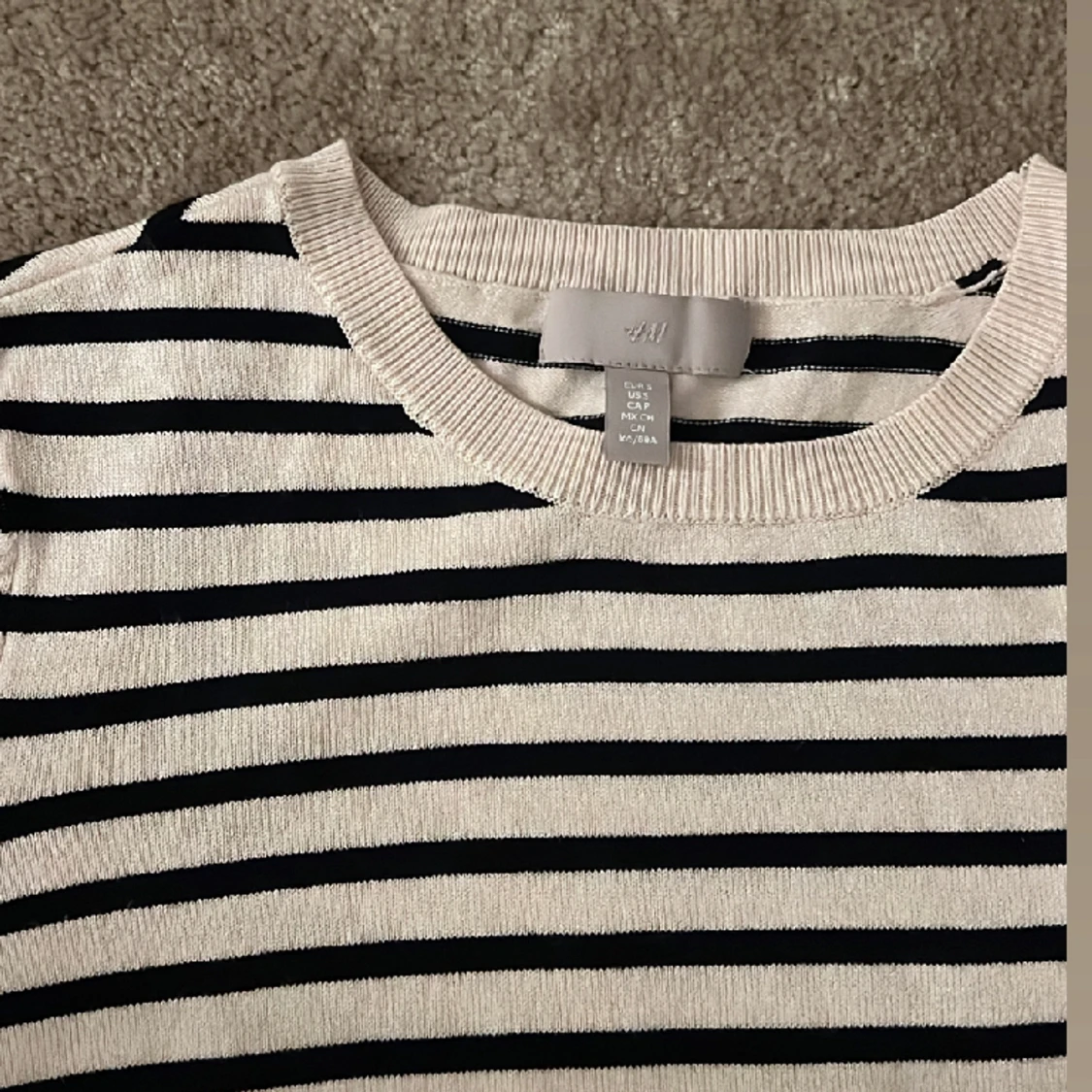 Randig stickad tröja - 90