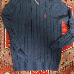 Ralph lauren tröja - Ralph lauren knitted half zip Strl L men passar nog M bättre 10/10 skick