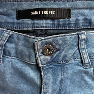 Jeans  - Använda ett fåtal gånger.