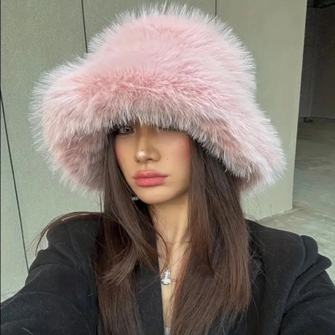 Rosa pälsmössa 