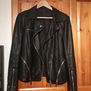 Skinjacka - Vanlig skinjacka, vet ej storlek