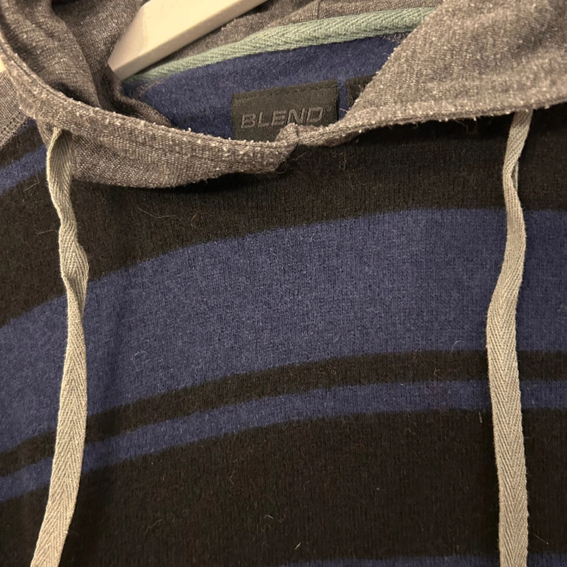 Ulltröja med huva - 90