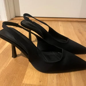 Klackar - Jättefina klackar som passar 39-40💕