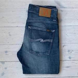 Jag säljer mina sjukt snygga Nudie Jeans modell är grim tim säljer dom på grund av att dem inte passar 👍🏻⚜️byten kan vara intressant 👍🏻