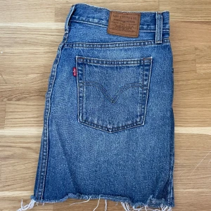 Levi's kjol - Levi's jeanskjol 