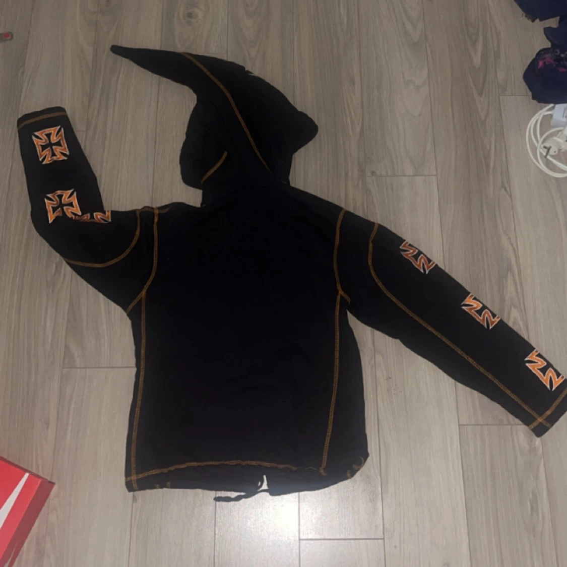 Järnkors hoodie - 91