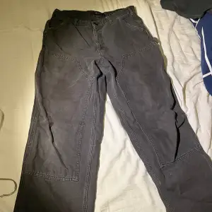 Feta Workwear jeans Ganska baggy fit Blå/gråa