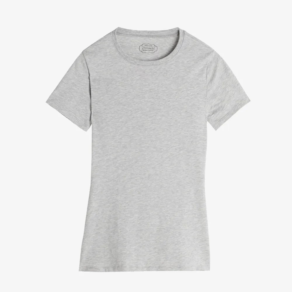 Jätte fin tshirt ifrån intimissimi. Ångrade mig när jag köpte den så den är använd ca 1 gång då jag bara testade den. Den är i strl S men passar också som en XS (stretchigt material). Kontakta mig vid frågor eller för fler bilder!❣️. T-shirts.