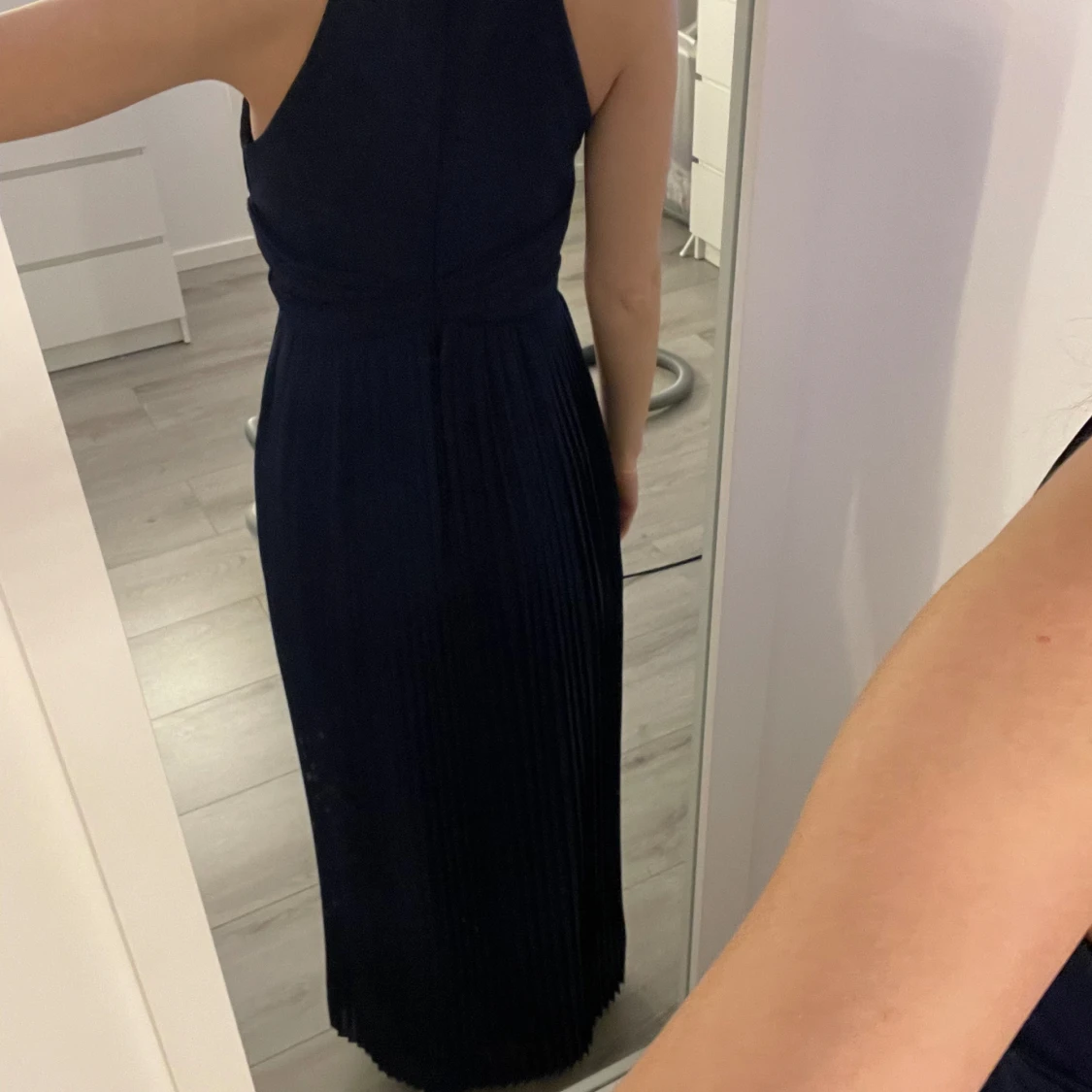 Mörblå balklänning - 91