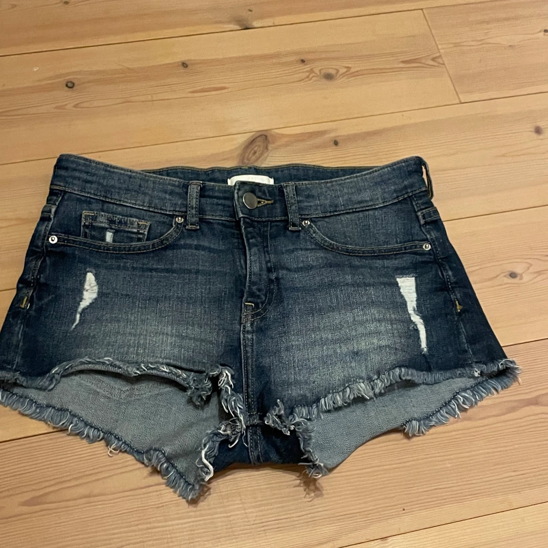Lågmidjade shorts
