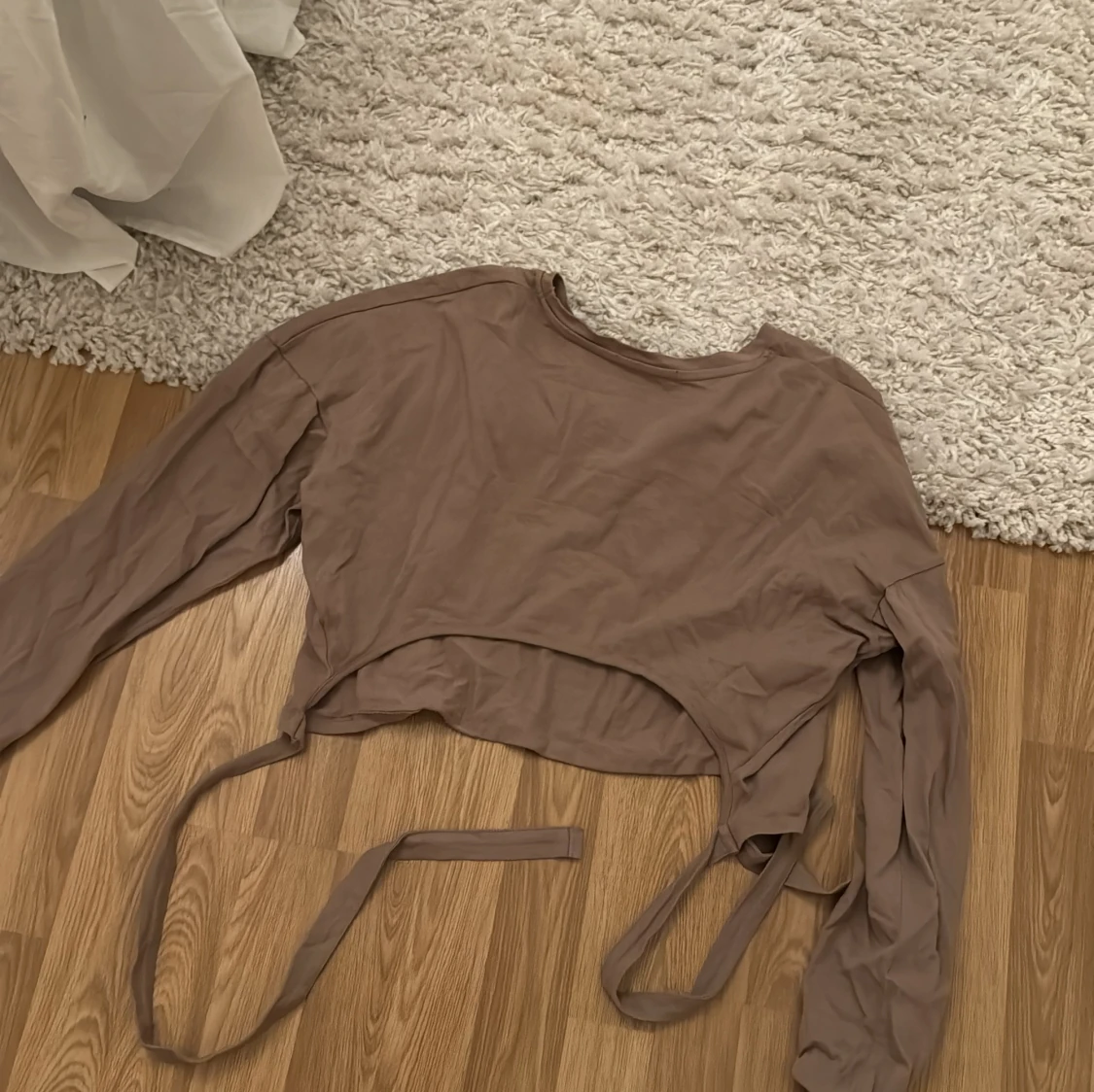 Magtröja med knytning - 90