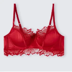 Intimissimi bh - Bh som endast är testad. Köpte på plick av en tjej som också endast hade testat den💞 