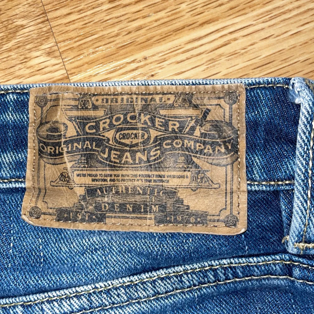 Snygga jeans i nyskick använda fåtal gånger . Jeans & Byxor.