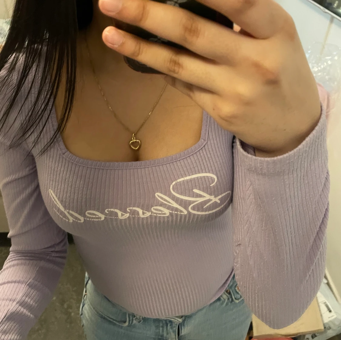 Lila tröja