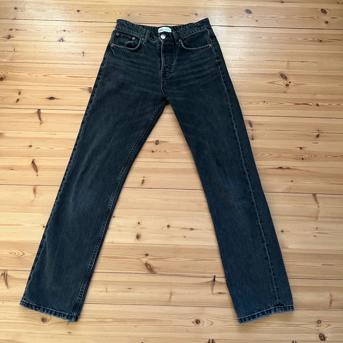 Zara Midrise jeans