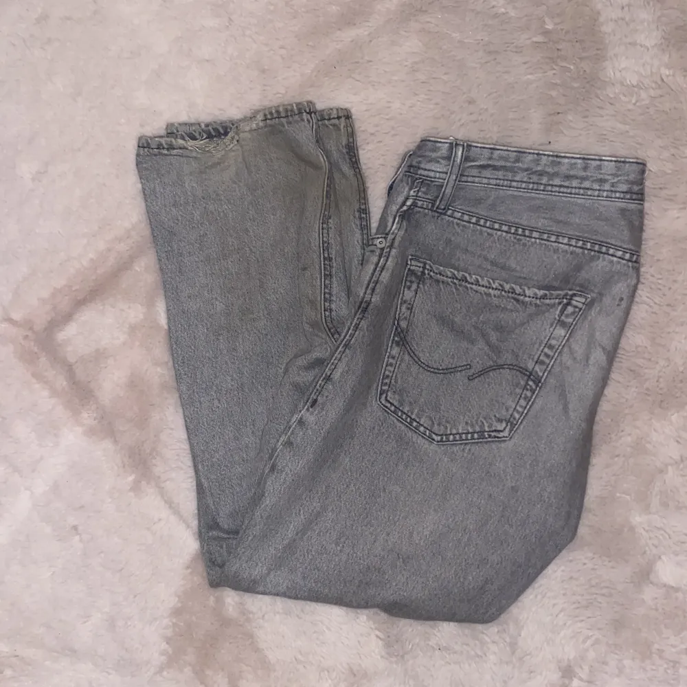 Jack &Jones jeans model chris, storlek 32/30 ☺️bara att fråga på.. Jeans & Byxor.