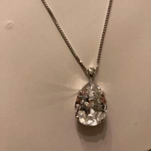 Diamant halsband från Carolina svedbom