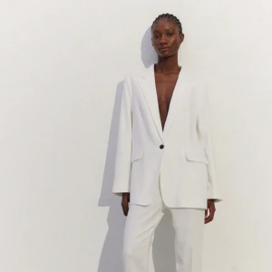 Oversize kavaj - Oversize kavaj i linen blend, liknande den på bilden! 