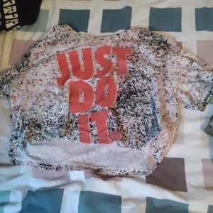 tränings tröja  - En tränings magtröja från Nike ❤️😍