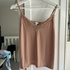 Spets linne - Spets topp från new yorker. Använd fåtal gånger