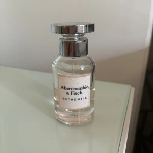 Abercrombie and Fitch Authentic  - Jättegod parfym 