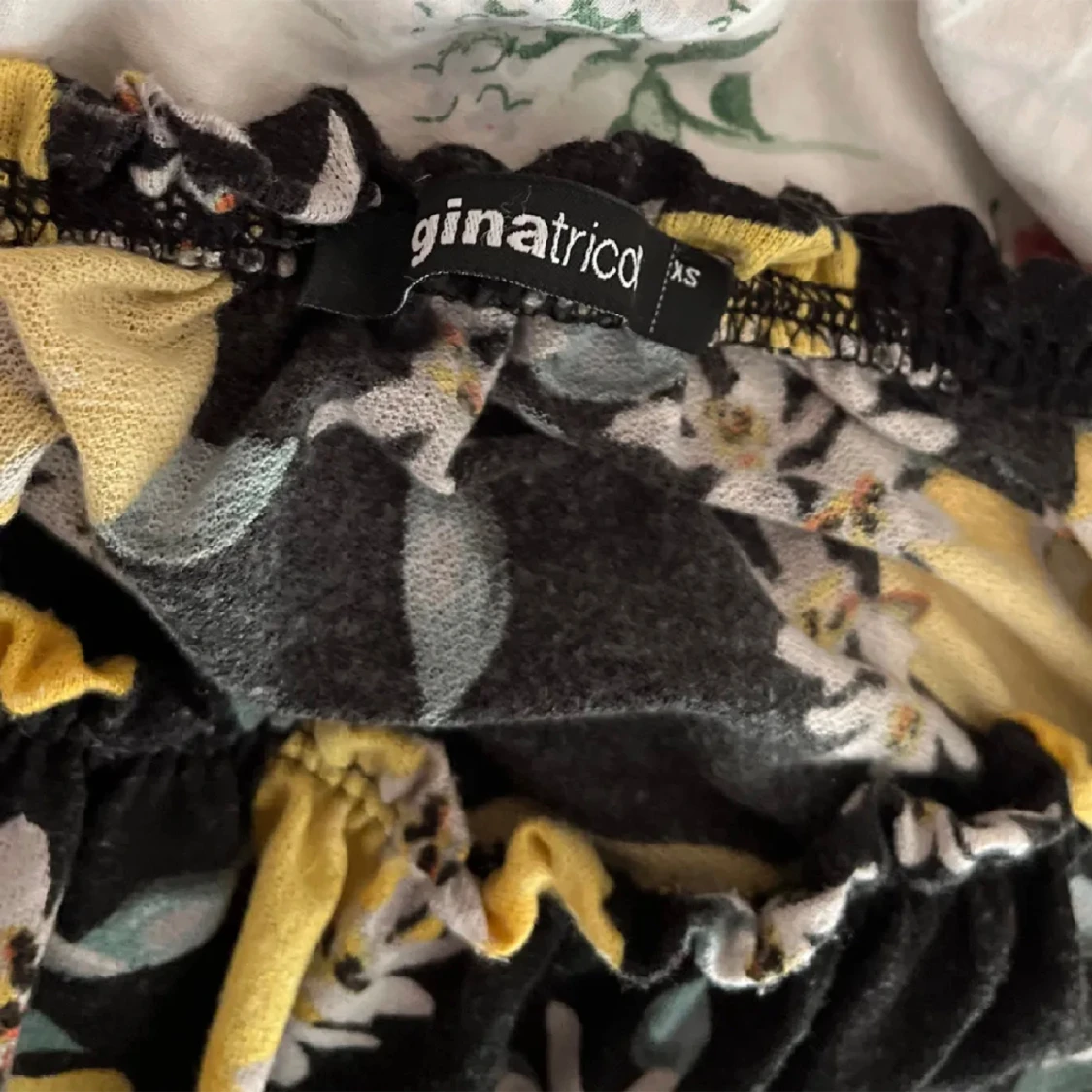 Off-shoulder blus - 91