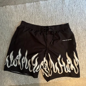 Vision of super | Badbyxor - Badbyxor från ett italienskt stretwear märke. Köpte i Milano.  Köpta för 999kr 