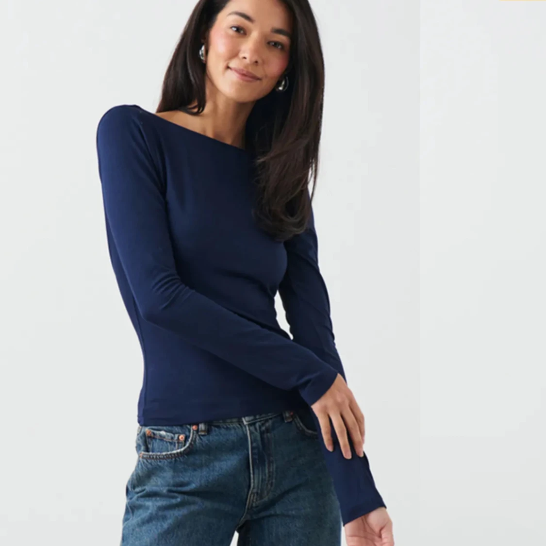 Soft touch topp med öppen rygg’ - 90