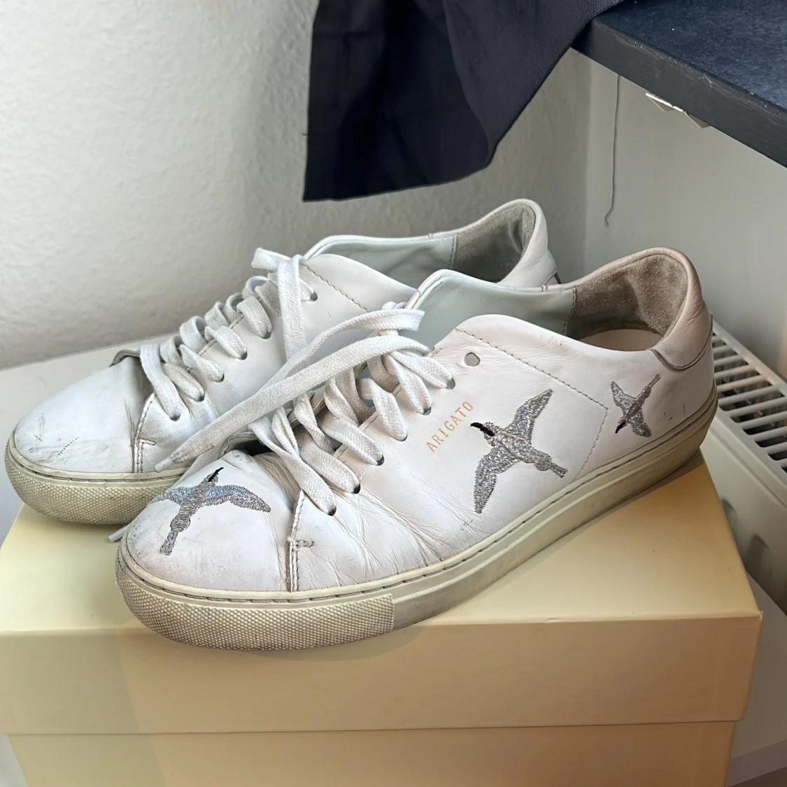 Axel Arigato skor  - 90