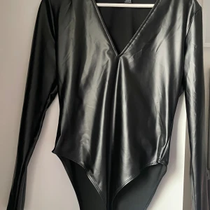 Bodysuit  - I nyskick, aldrig använd 🌸