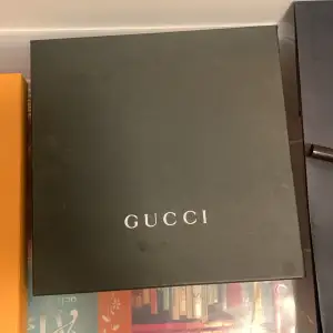 Gucci kartong 