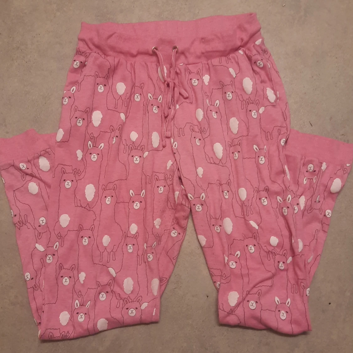 Rosa Mjukisbyxor med alpackor/lama