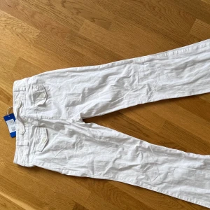 Bootcut chinos low waist  - Strl XS. Innerben 75 cm