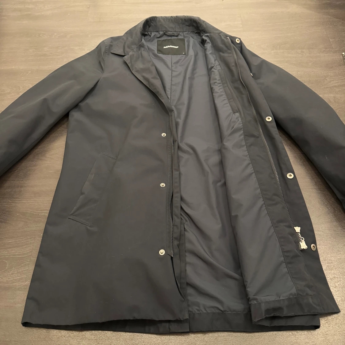 Peak Performace rock i storlek medium.  - 90