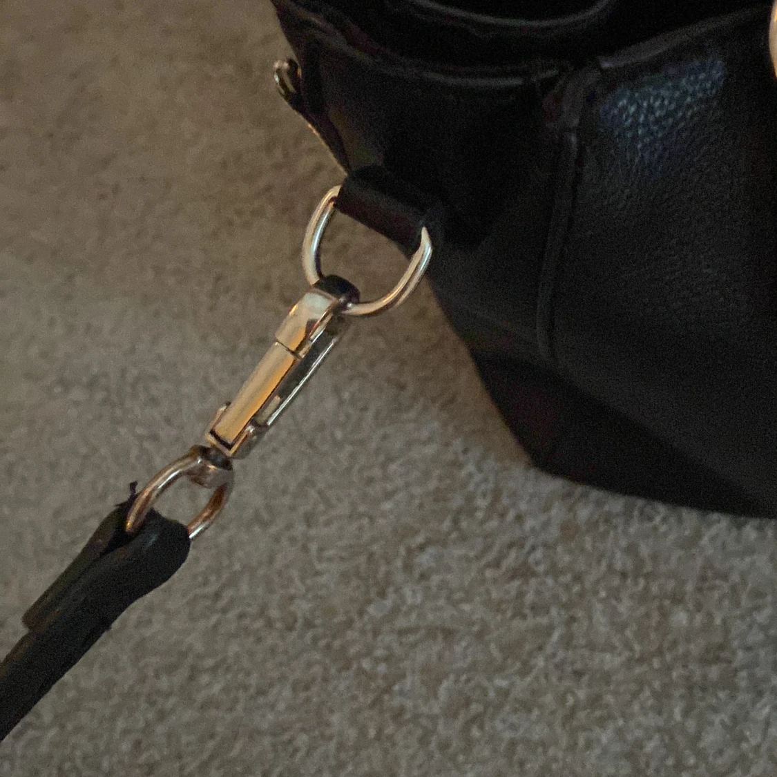 Svart handväska  - 91