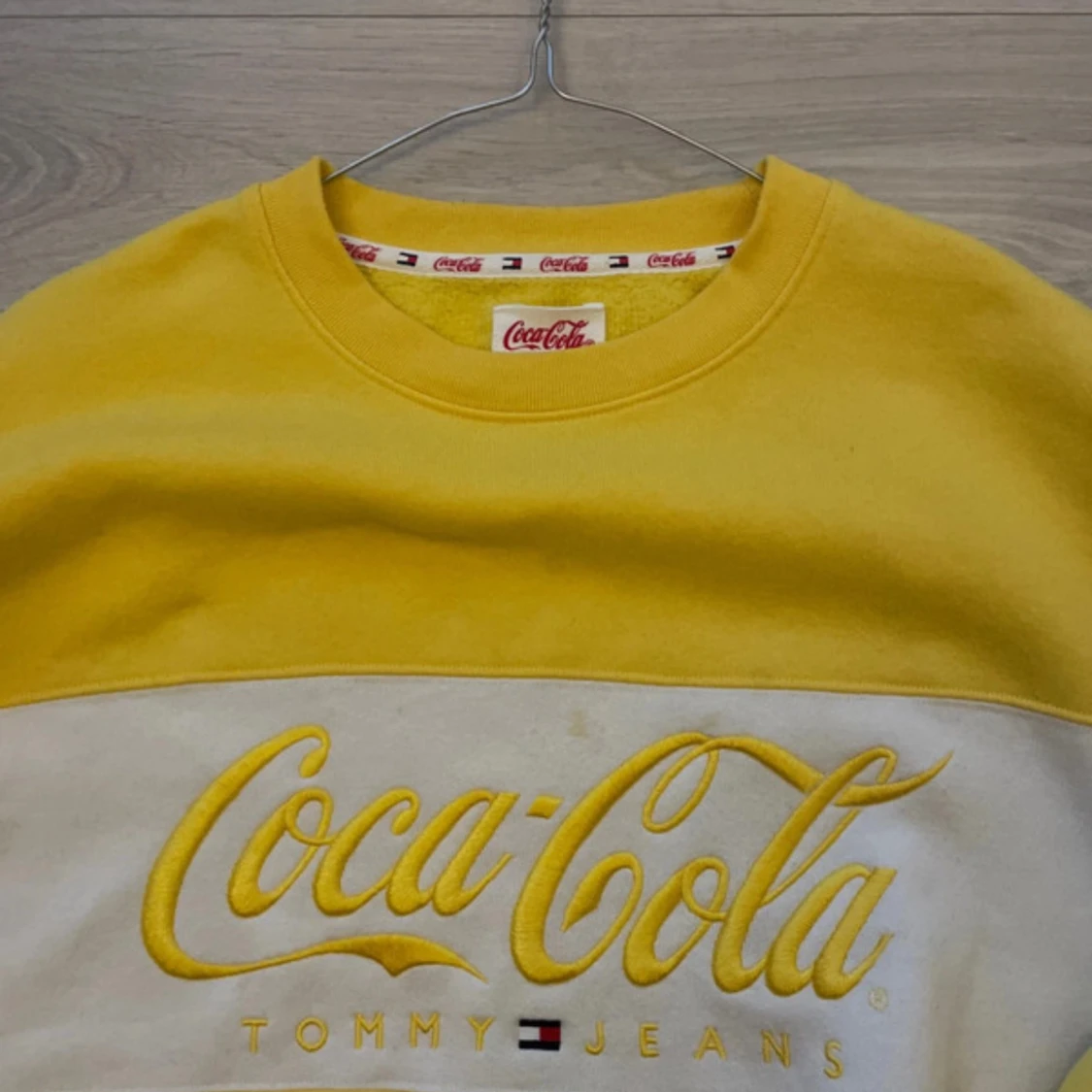 Coca-Cola x Tommy Jeans sweatshirt XL - 2