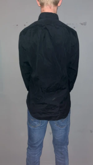 Ralph Lauren skjorta  - Raffe skjorta - Storlek: M - Mycket bra skick - Nypris: 1699kr - Mitt pris: 299kr - hör av dig vid funderingar 💫