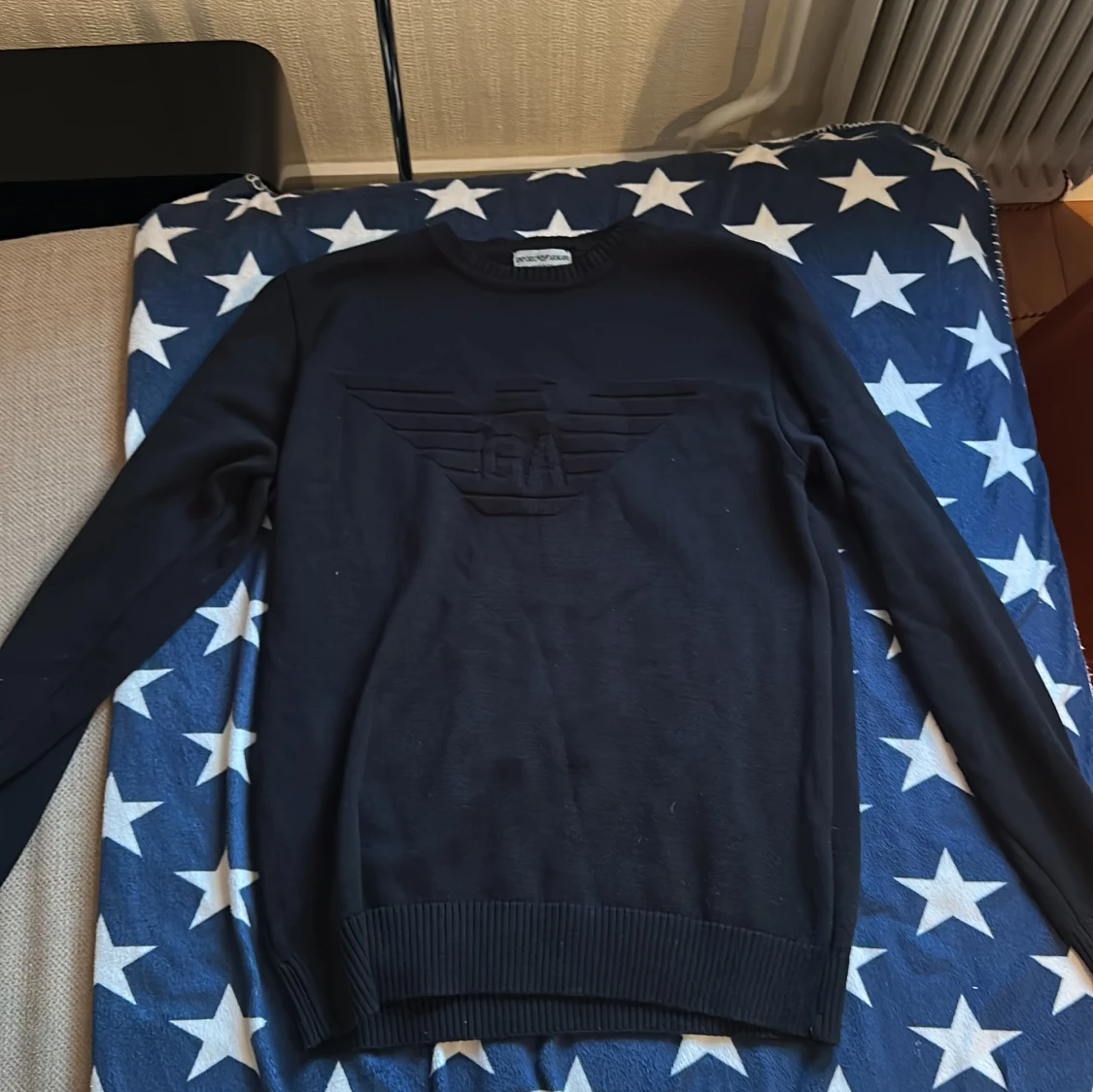 Svart stickad tröja från Emporio Armani