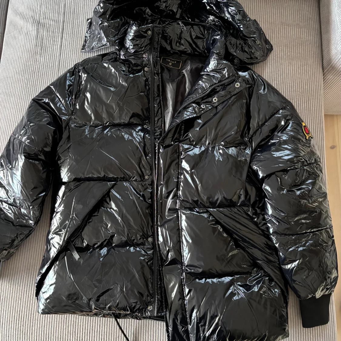 Svart pufferjacka från SikSilk