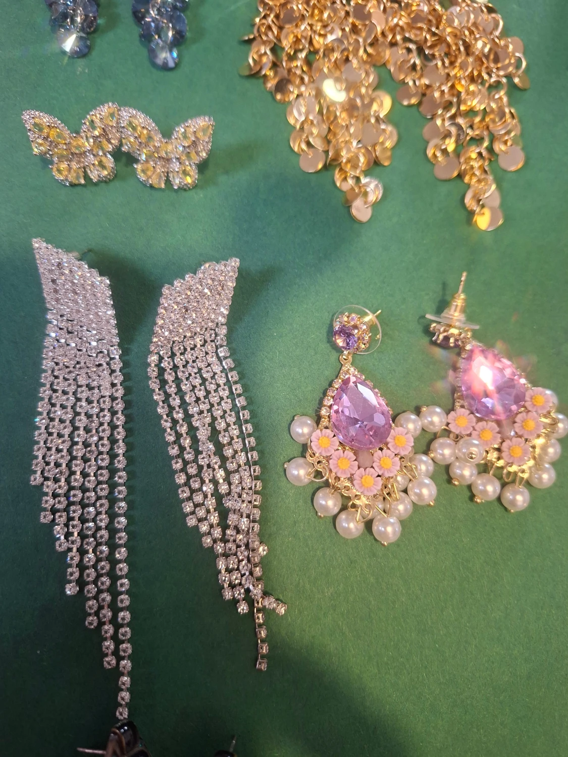 Mix av statement örhängen i olika färger fest - 5