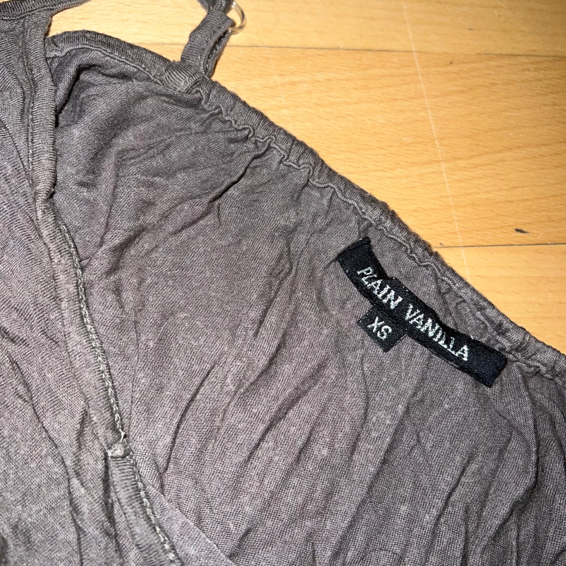 Brungrön topp från plain vanilla - 2