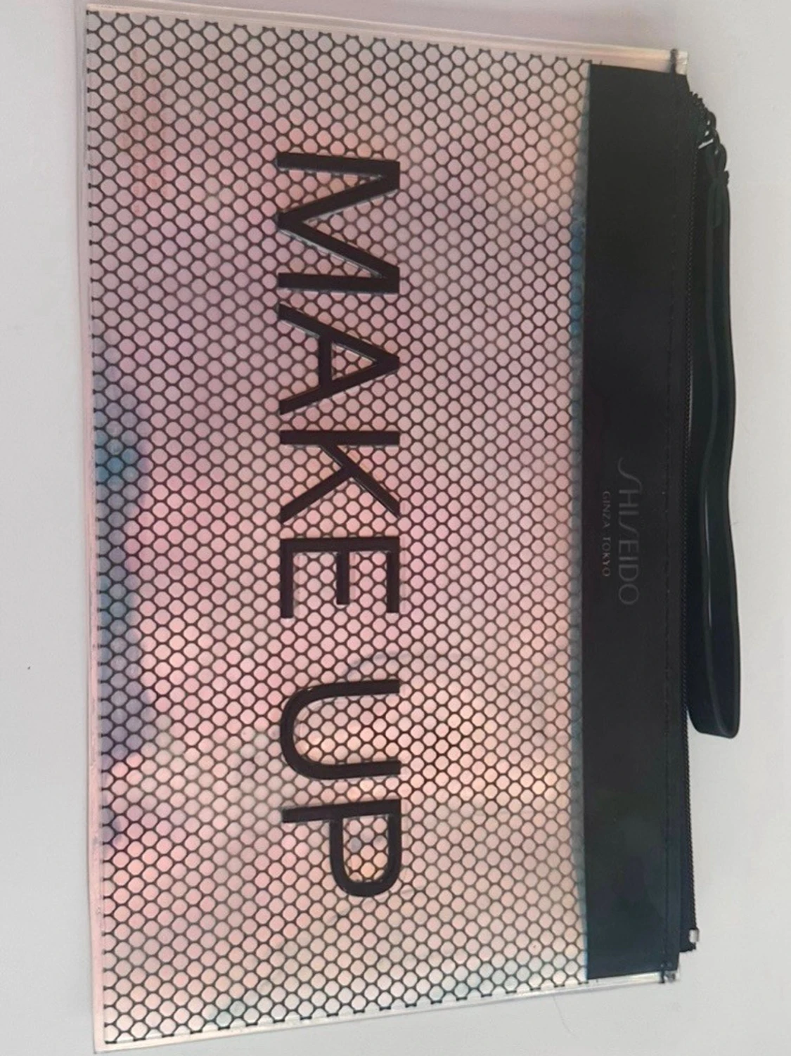 Två sminkväskor från Rituals och en från Shiseido  - 4